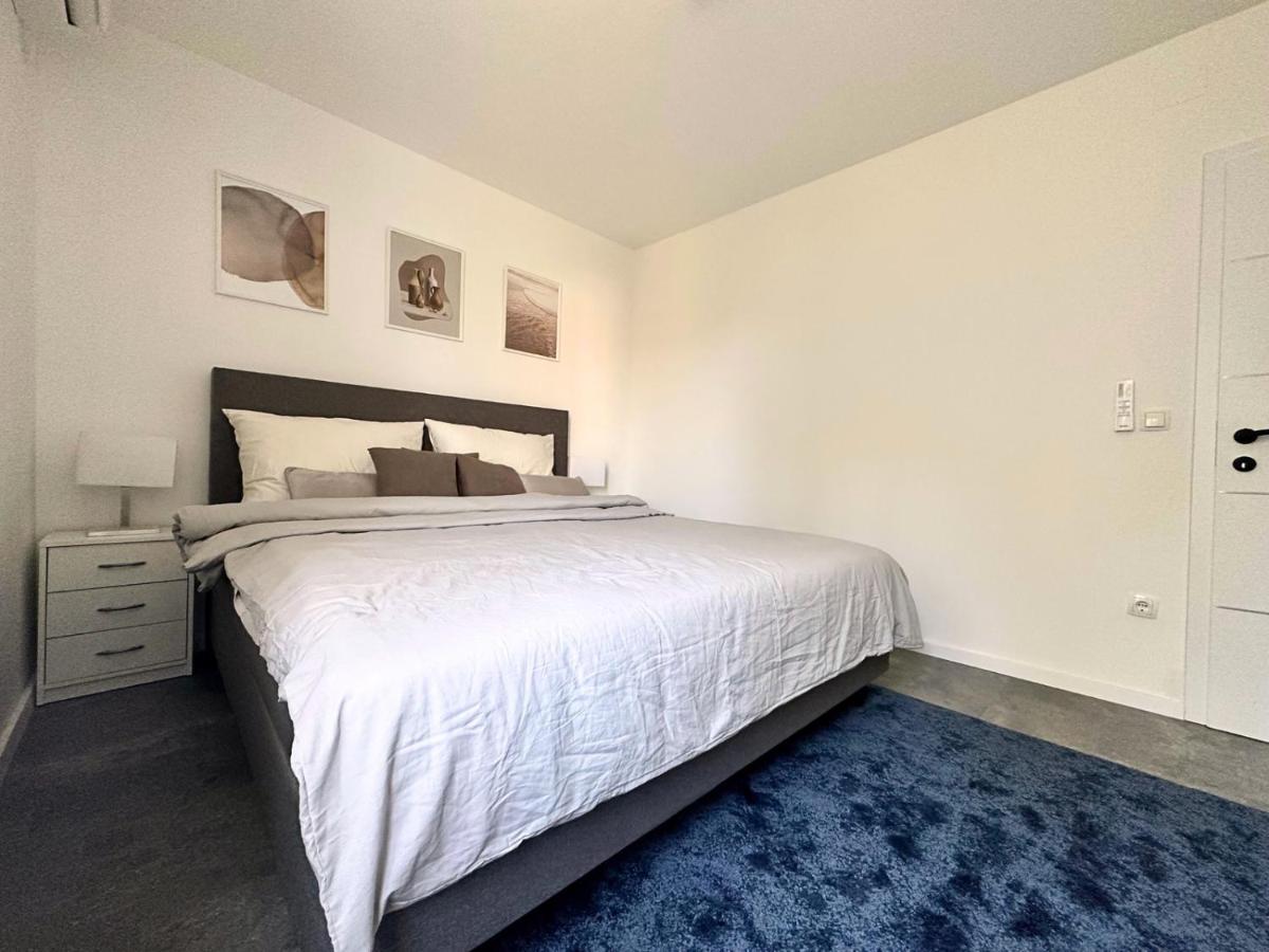 Apartmani Adriana Lakmartin Экстерьер фото